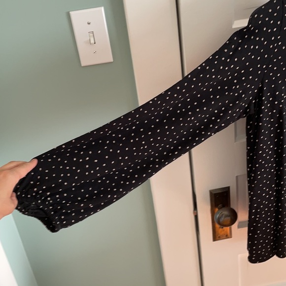 H&M Mama Maternity Long Sleeve Nursing Shirt, Size Medium - Picture 4 of 9